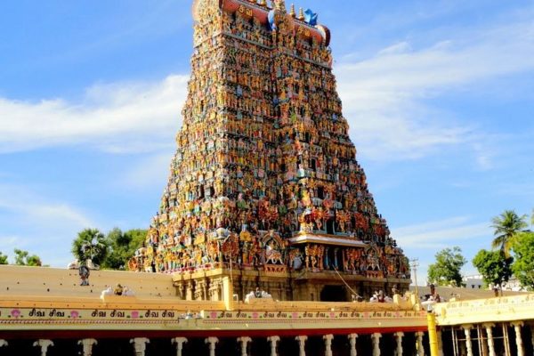 Meenakshi Temple in the state of Tamil Nadu